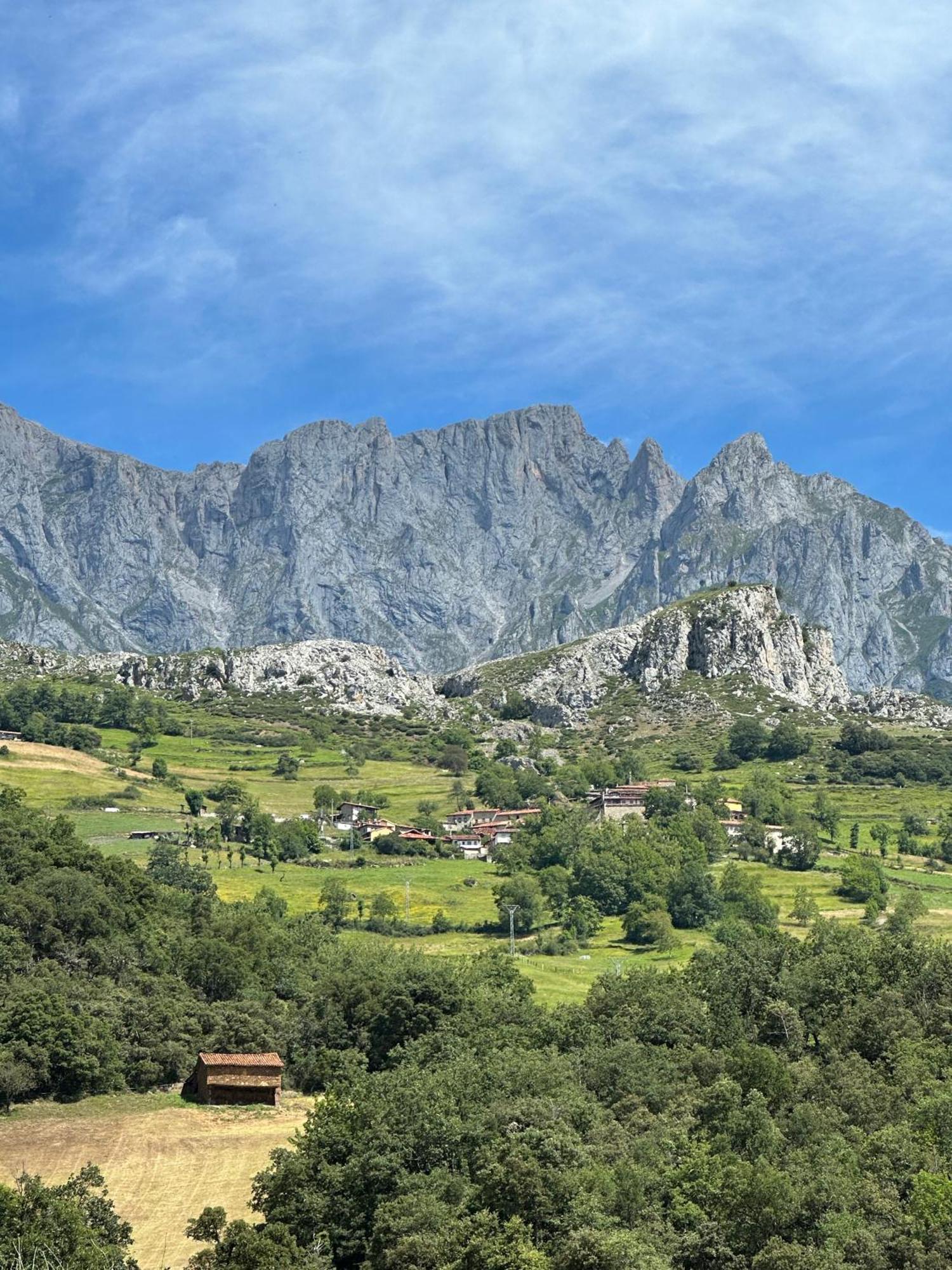 Aire De Picos Norte Brez Esterno foto